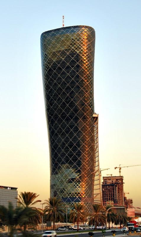 Падающая башня Абу-Даби.Ворота Столицы.. Самые смешные картинки, которые покоряют сердца всех