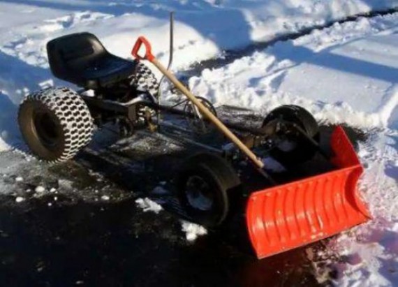 Изобретательный подход к уборке снега. Приключения, заслуживающие внимания