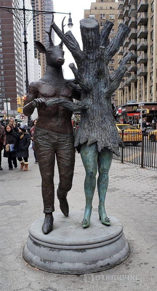 Скульптура "Я и моя бывшая". Позитивная галерея: улыбнувшиеся фотографии для повышения настроения