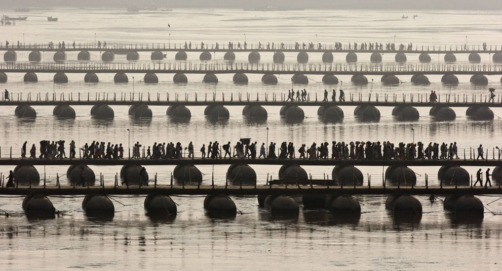 Кумбха-мела - самое массовое мероприятие в мире. Погружение в глубины: классные фото подводного мира