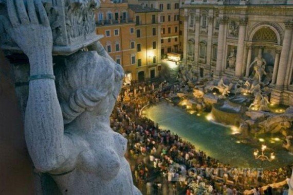 Сокровища фонтана Треви в Риме. Снимки, способные оживить воспоминания