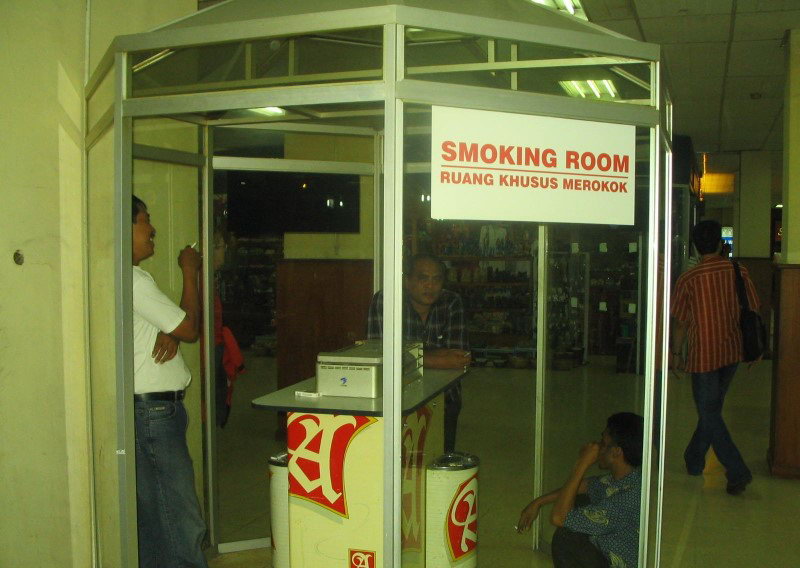 Борьба с курением в Азии. Снимай жизнь: классные фотографии, запечатлевшие забытые детали
