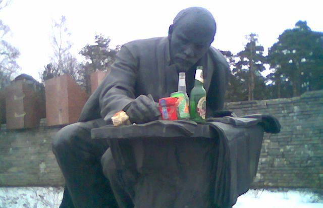 Ленин в разлив... тфу -в запое. Смешные и забавные картинки для хорошего настроения